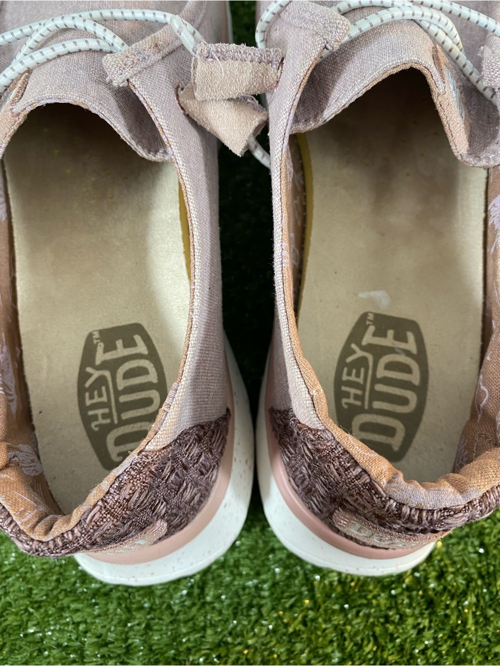 Hey Dude Wendy Peak Chambray Platform Shoes Women Size 10 Mauve Slip On Comfort - Picture 13 of 16